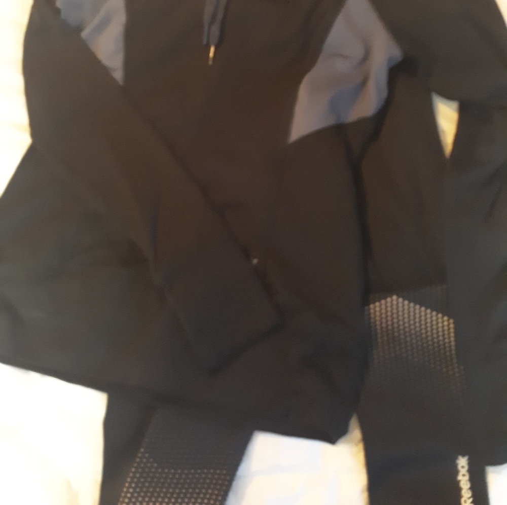 Reebok pullover and legging set